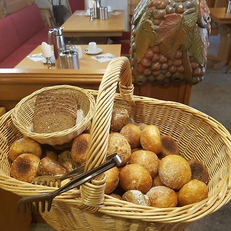 Hotel Zum Goldenen Ochsen Maikammer Ngoại thất bức ảnh