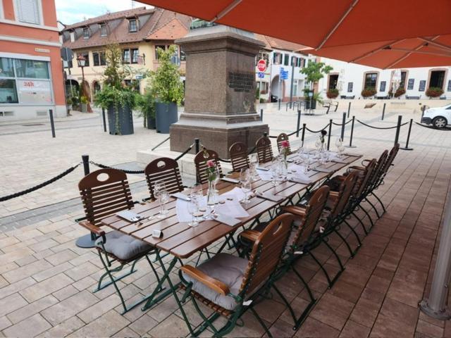 Hotel Zum Goldenen Ochsen Maikammer Ngoại thất bức ảnh