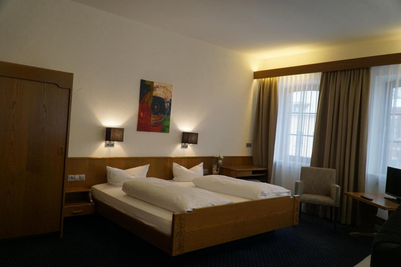 Hotel Zum Goldenen Ochsen Maikammer Ngoại thất bức ảnh